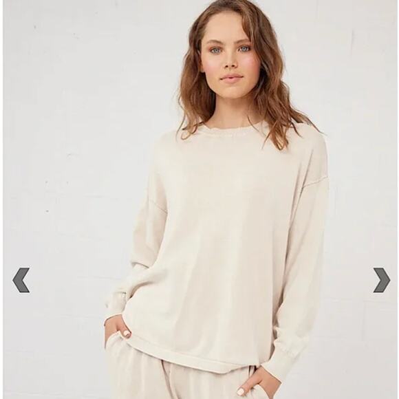 HomeLove S/M Cream Loungewear Velvet Sweatshirt Round Neck Drop Shoulder Casual - Picture 8 of 8